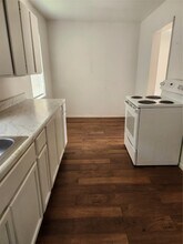 1016 Miles St in Rosenberg, TX - Foto de edificio - Building Photo