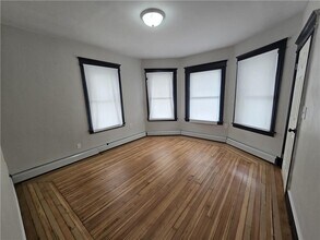 239 Washington Ave in Providence, RI - Building Photo - Building Photo