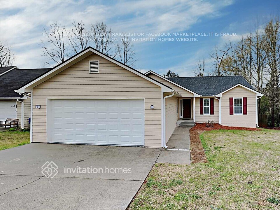 389 Shoal Ct in Lawrenceville, GA - Building Photo