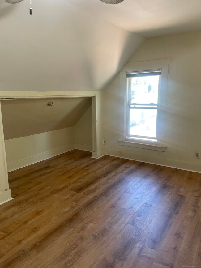1623 Chapel St in New Haven, CT - Building Photo - Building Photo