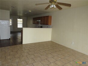1602 Dugger Cir in Killeen, TX - Building Photo - Building Photo