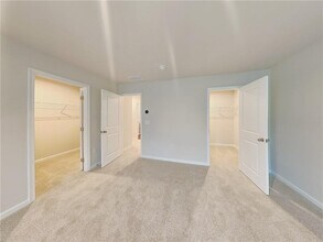 9071 Celtic Dr in Winston, GA - Building Photo - Building Photo