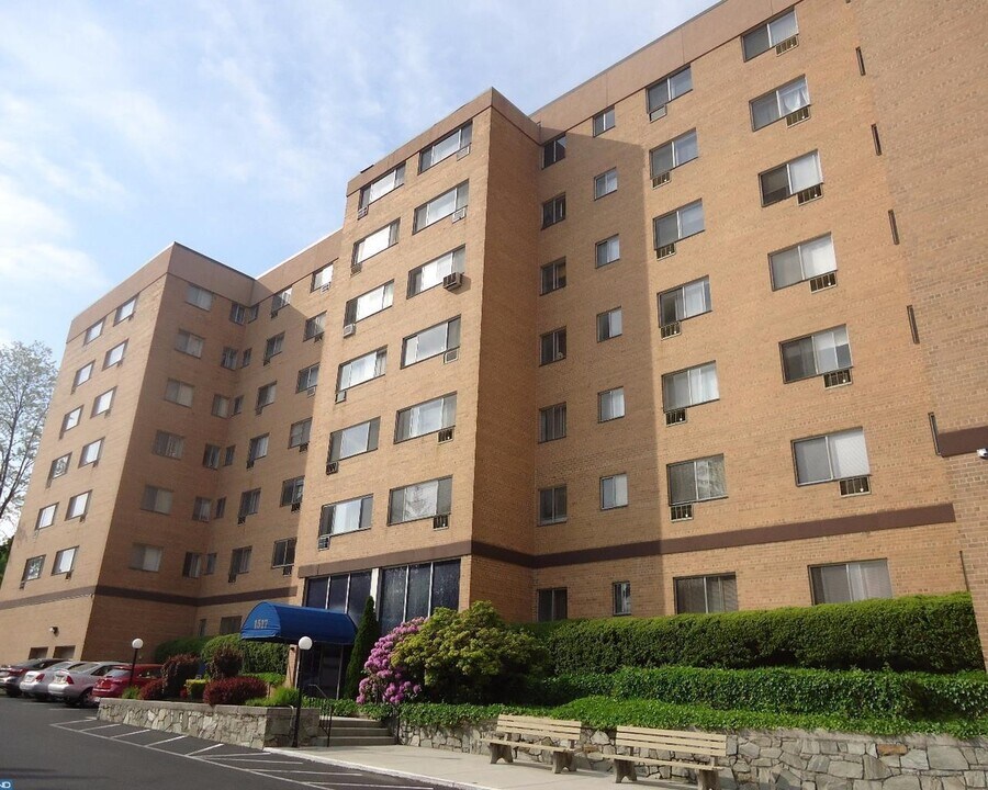 1517 Hill Rd, Unit 4h in Reading, PA - Foto de edificio