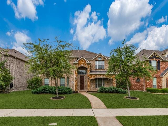 property at 3545 Bellaire Ct