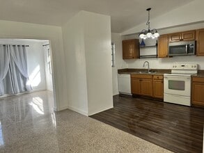 14 Ronnie Cir in Daytona Beach, FL - Building Photo - Building Photo