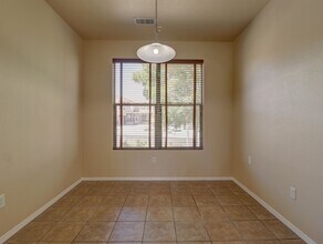 2484 Gila Bend Loop in Las Cruces, NM - Building Photo - Building Photo