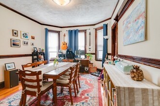 36 Hewlett St, Unit 1 in Boston, MA - Building Photo - Building Photo