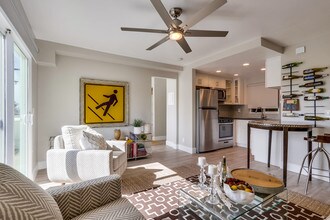 Harbor Cove Apartment Homes in Laguna Beach, CA - Building Photo - Interior Photo