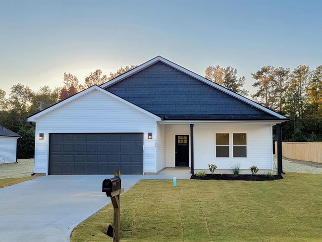 206 Essex Dr