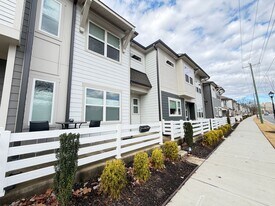 5661 Comiskey Aly in Kannapolis, NC - Building Photo