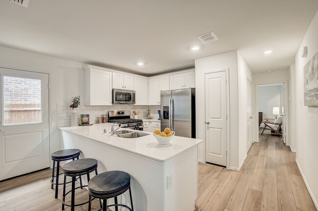The Retreat at Honey Creek in McKinney, TX - Building Photo - Building Photo