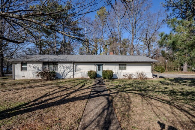 1021 Plainview Dr in Marietta, GA - Building Photo - Building Photo