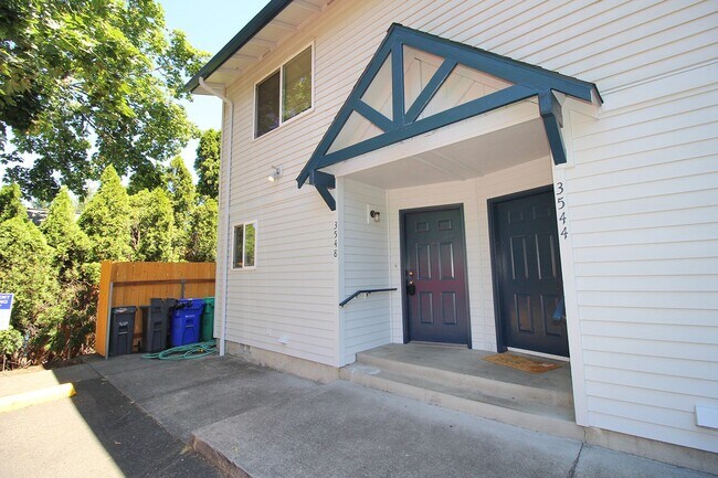 3548-3548 NE 102nd Ave in Portland, OR - Building Photo - Building Photo
