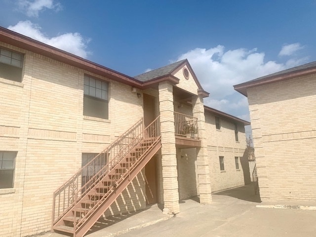 property at 1502 E San Pedro St