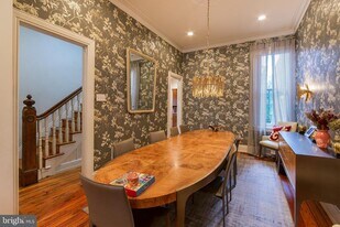 206 S 43rd St in Philadelphia, PA - Building Photo