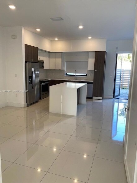 10429 SW 118th Ave in Miami, FL - Building Photo - Building Photo