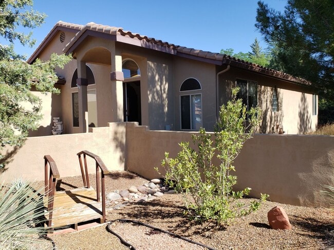 305 Indian Cliffs Rd in Sedona, AZ - Building Photo - Building Photo