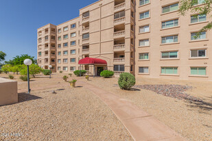 7850 E Camelback Rd in Scottsdale, AZ - Building Photo
