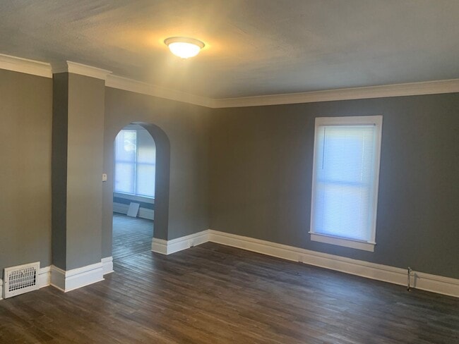 1712 NE Monroe St in Peoria, IL - Building Photo - Building Photo