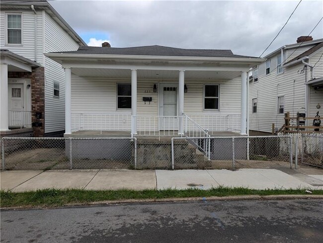 623 Conrad Ave in Charleroi, PA - Building Photo - Building Photo