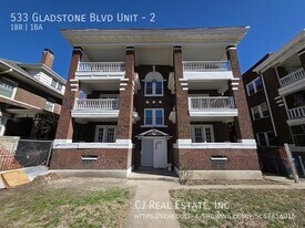 533 Gladstone Blvd in Kansas City, MO - Building Photo