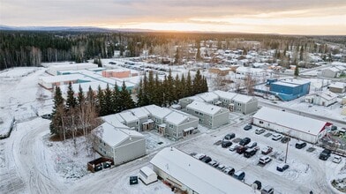 350 S Santa Claus Ln in North Pole, AK - Building Photo - Building Photo
