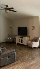 713 Marilyn St, Unit 1 in Chippewa Falls, WI - Building Photo - Building Photo