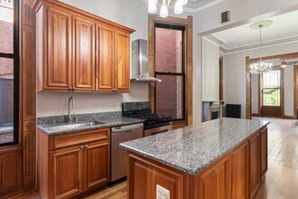 1512 W Jackson Blvd, Unit 2nd Floor in Chicago, IL - Foto de edificio - Building Photo