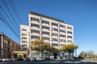 Bay Street Landing in Staten Island, NY - Building Photo - Building Photo