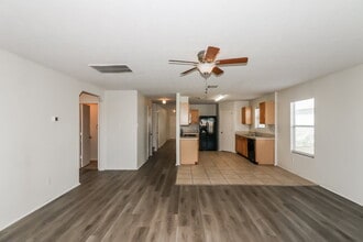 3826 Rowlock Vine Dr in Houston, TX - Foto de edificio - Building Photo