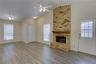 1409 Waterloo Tr in Austin, TX - Building Photo - Building Photo