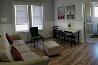1465 1st Ave, Unit 1469B in Oakland, CA - Foto de edificio - Building Photo