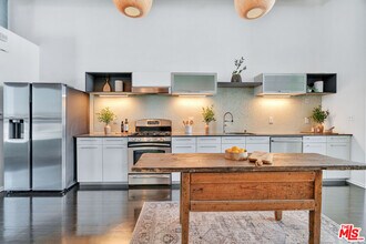 4115 Glencoe Ave in Marina Del Rey, CA - Building Photo - Building Photo