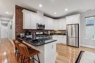 3935 S Wells St, Unit #1 in Chicago, IL - Building Photo - Building Photo