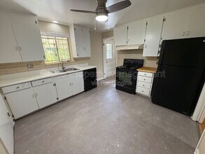 520 S Otis St in Lakewood, CO - Building Photo - Building Photo