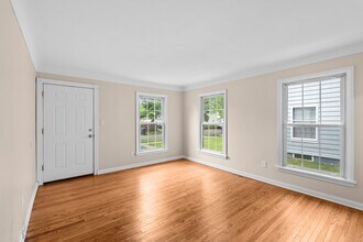 1502 Schuyler Rd in Toledo, OH - Building Photo - Building Photo