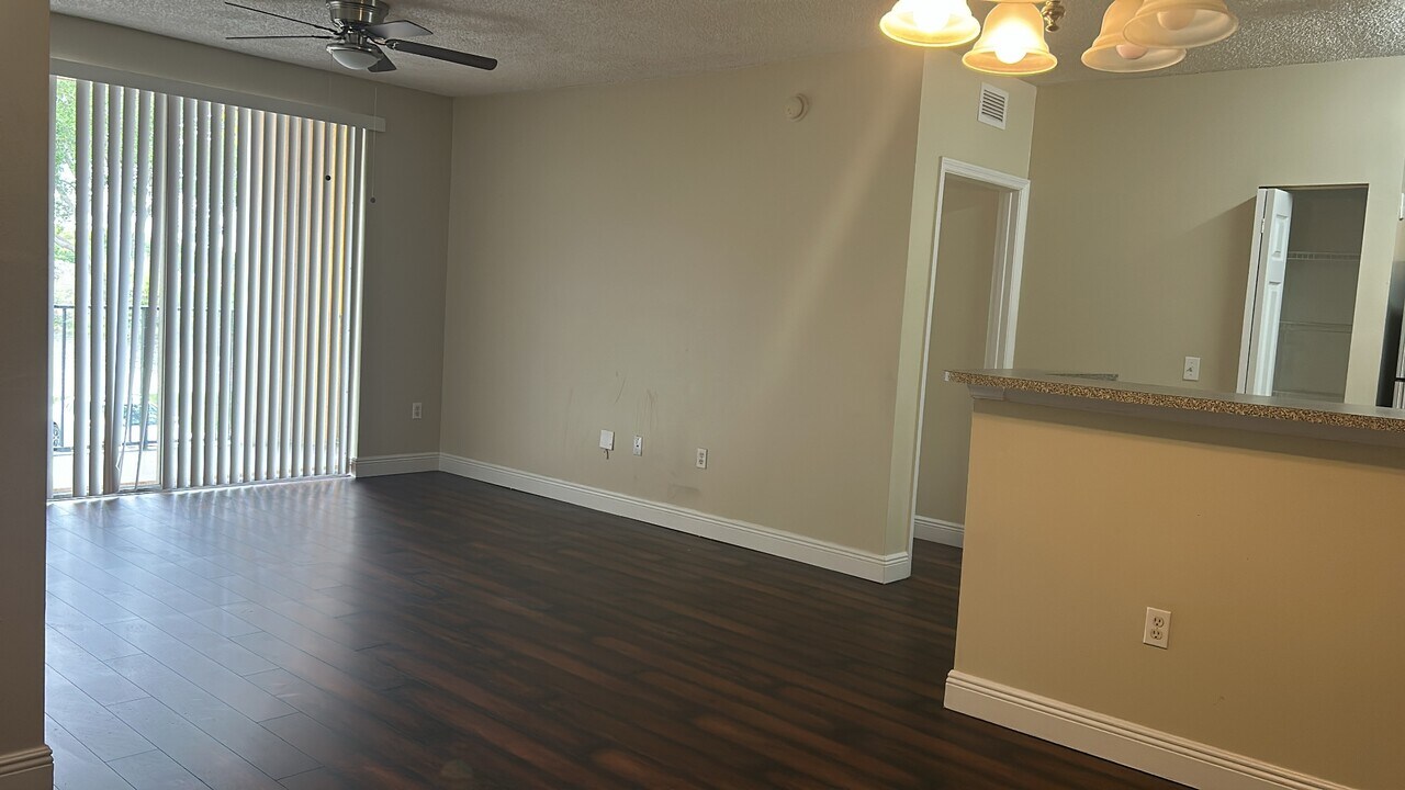 2251 W Preserve Way in Miramar, FL - Building Photo