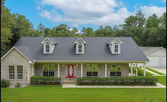 1911 Tillman Ln in Pensacola, FL - Building Photo - Building Photo