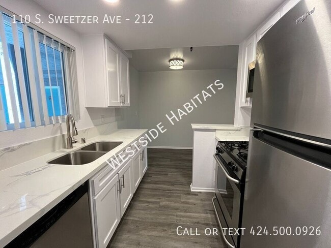 110 Sweetzer Ave in Los Angeles, CA - Building Photo - Building Photo