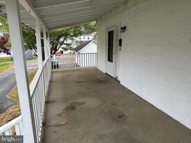 3304 Swede Rd in Norristown, PA - Building Photo