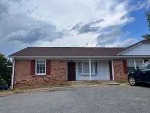 Woodbine, LLC in Lynchburg, VA - Foto de edificio - Building Photo