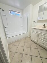 20622 Archwood St in Winnetka, CA - Building Photo - Building Photo