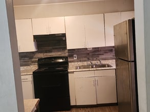 1907 Semple Ave in St. Louis, MO - Building Photo - Building Photo