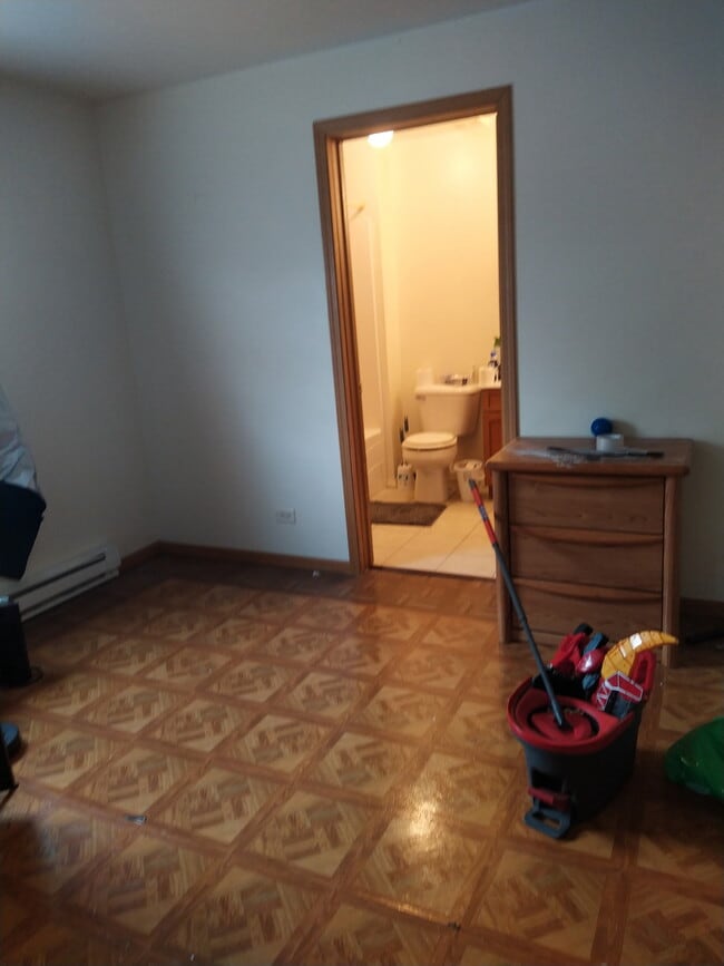 928 Main St, Unit 1 front