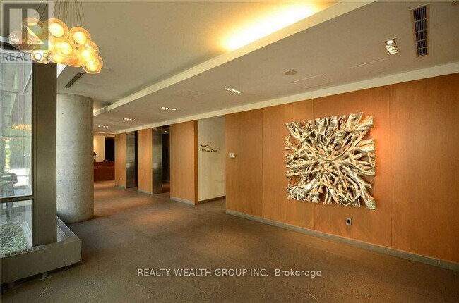 11 Brunel Ct in Toronto, ON - Building Photo - Building Photo