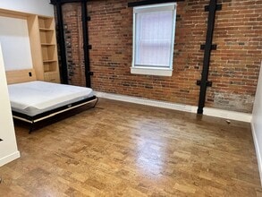 534-534 Yates St in Victoria, BC - Building Photo - Building Photo