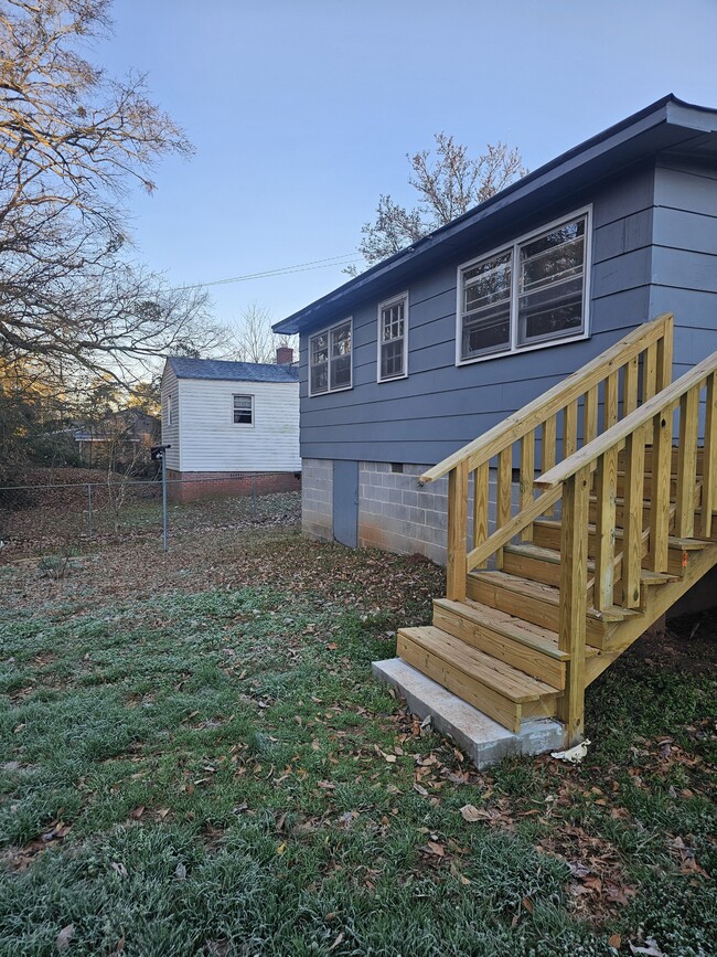 105 Rutland Cir in Lagrange, GA - Building Photo - Building Photo