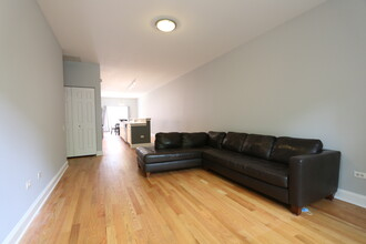 1332 W Fillmore St in Chicago, IL - Building Photo - Building Photo