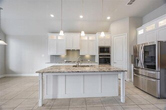 8226 Blumelia Dr in Dallas, TX - Building Photo - Building Photo