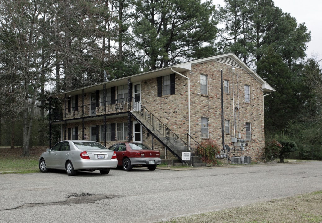 475 W Poplar Ave in Collierville, TN - Building Photo